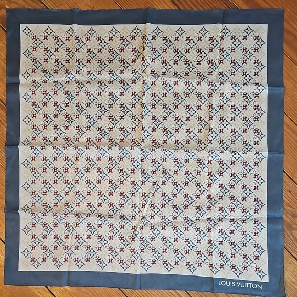Authentic Vintage Louis Vuitton Cotton Monogram Scarf-Beautiful! - Picture 2 of 6